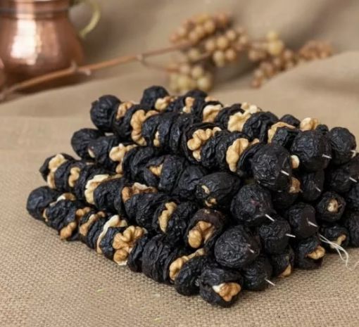 Erzincan Saruç, Erzincan Yöresel Ürünler, Erzincan Fındıklı Dövmeç, Erzincan Kayısı Kurusu, Erzincan Dut Kurusu, Erzincan Dermason Fasulye, Erzincan Kuru Fasulye, Kemah Yerli Ceviz, Erzincan Lavş Ekmeği, Erzincan Tandır Ekmeği, Erzincan Tandır Ketesi, Gendime Aşurelik Buğday, Erzincan Değirmen Köy Bulguru, Erzincan Tava Leblebi, Saruç, Kemah Tuzu,Süt Reçeli, Taze Çekilmiş Tahin,Zile Katı Üzüm Pekmezi, Erzincan Üzümü, Erzincan Cimin Üzümü, Cimin Üzümü